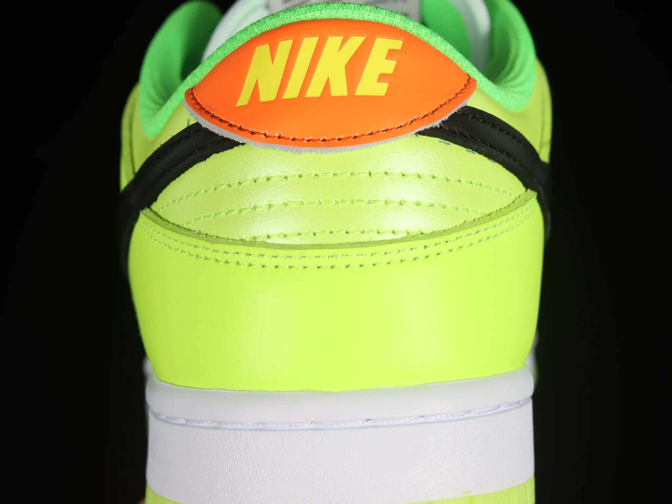 All categories Nk SB Dunk series Nk SB Dunk Low low-top sneakers Nk Dunk Low "Glow In The Dark" fluorescent green SB low-top sports and leisure sneakers FJ4610-702